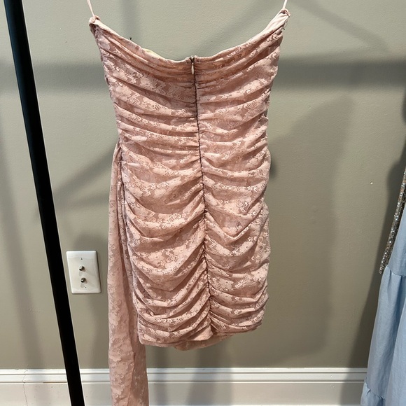 Pink floral strapless, short dress, worn once - Picture 6 of 9